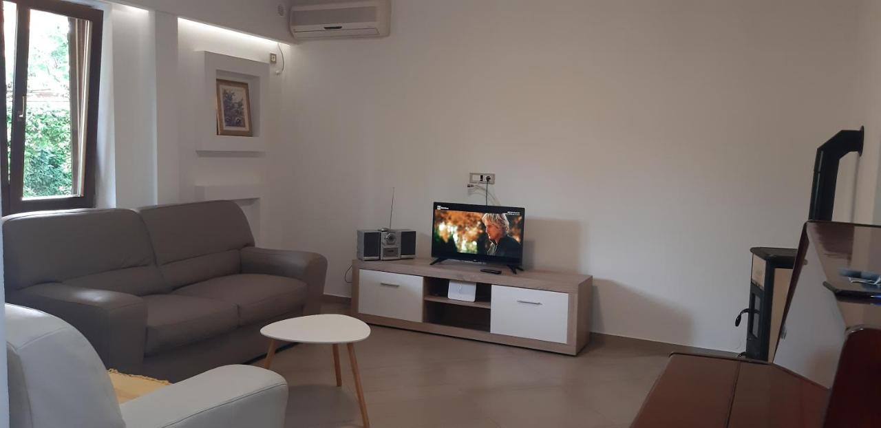 Apartman Oliver Novigrad Istria Exteriér fotografie