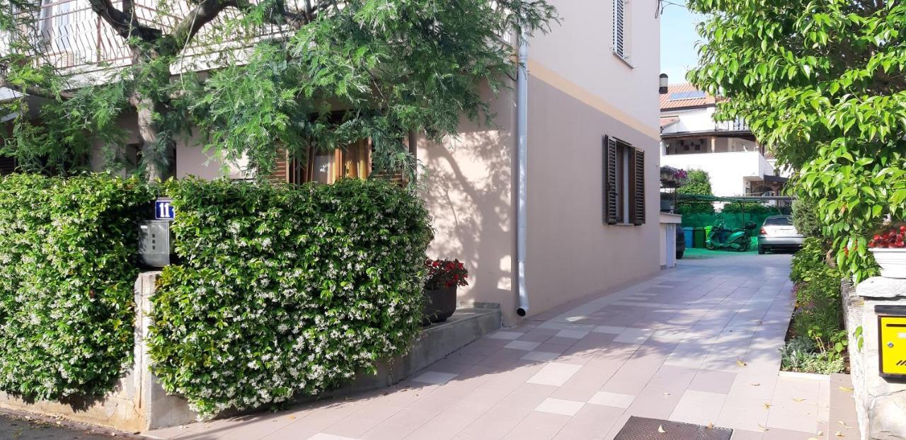 Apartman Oliver Novigrad Istria Exteriér fotografie